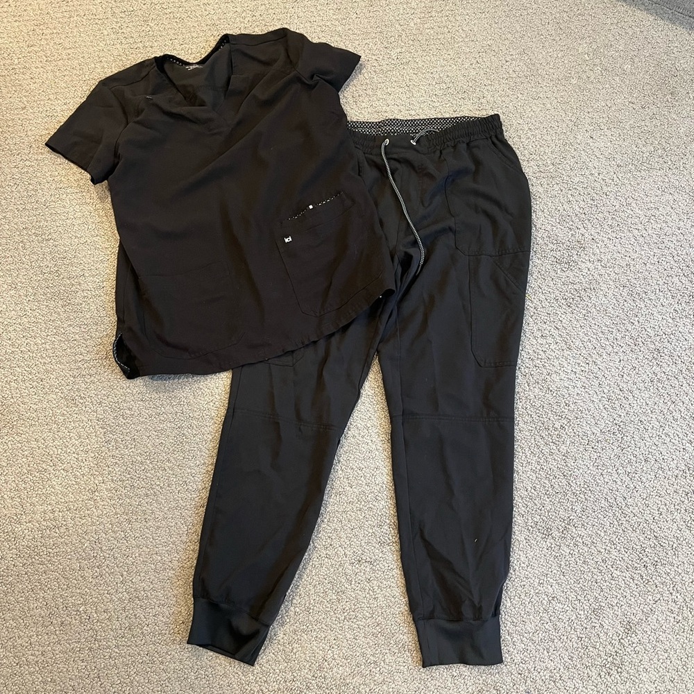 scrub set medium